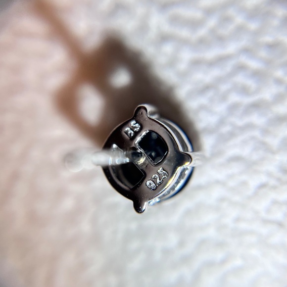 E018 | Onyx Stud Earrings - Picture 4 of 4